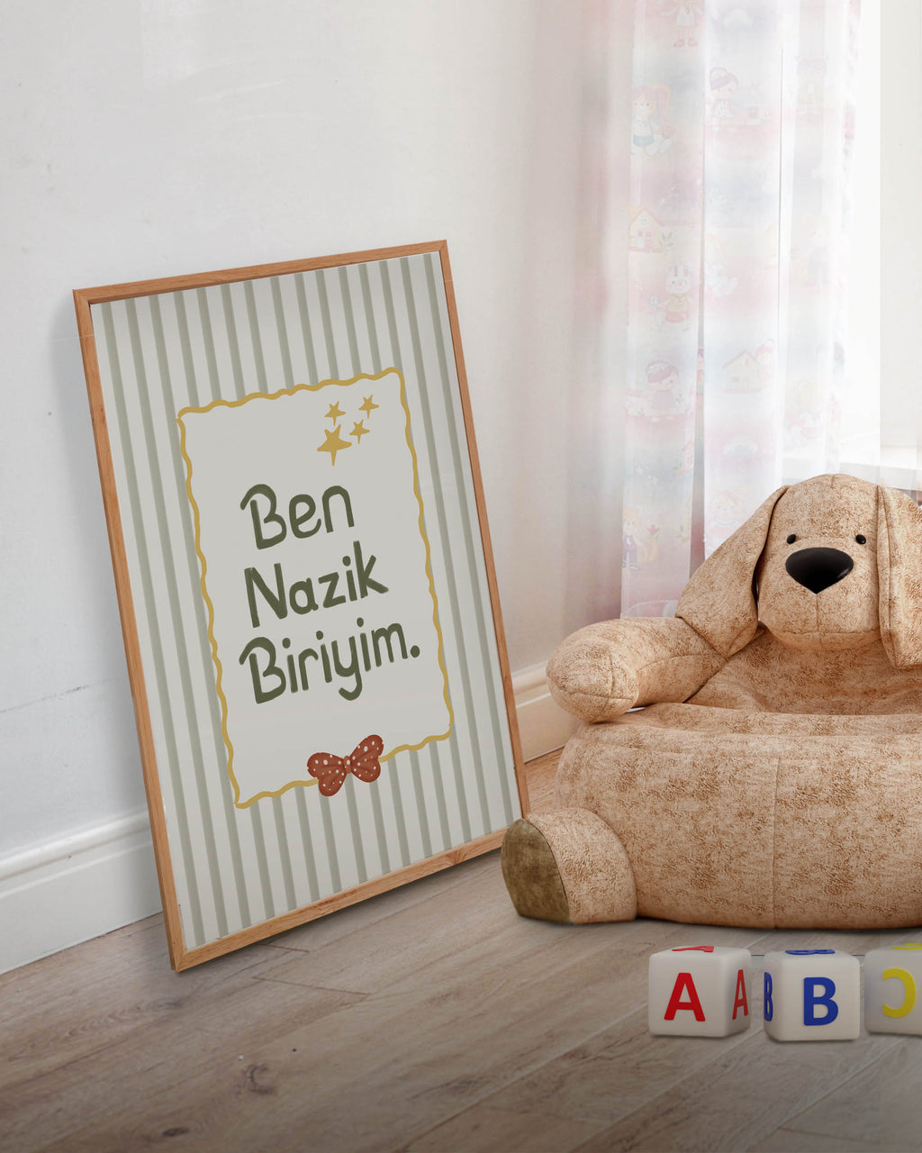 Nazik Biri