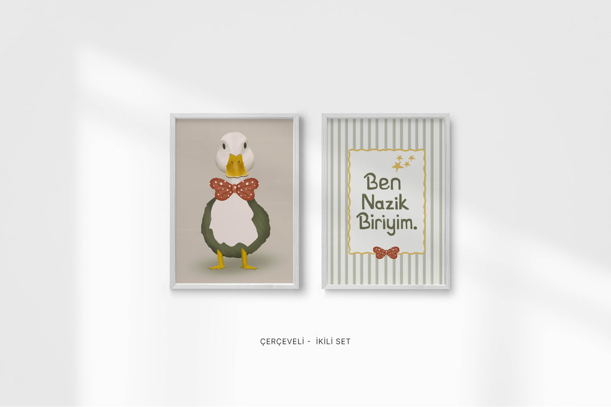 Nazik Ördek Çocuk - Çocuk Odası Çerçeveli Poster Seti